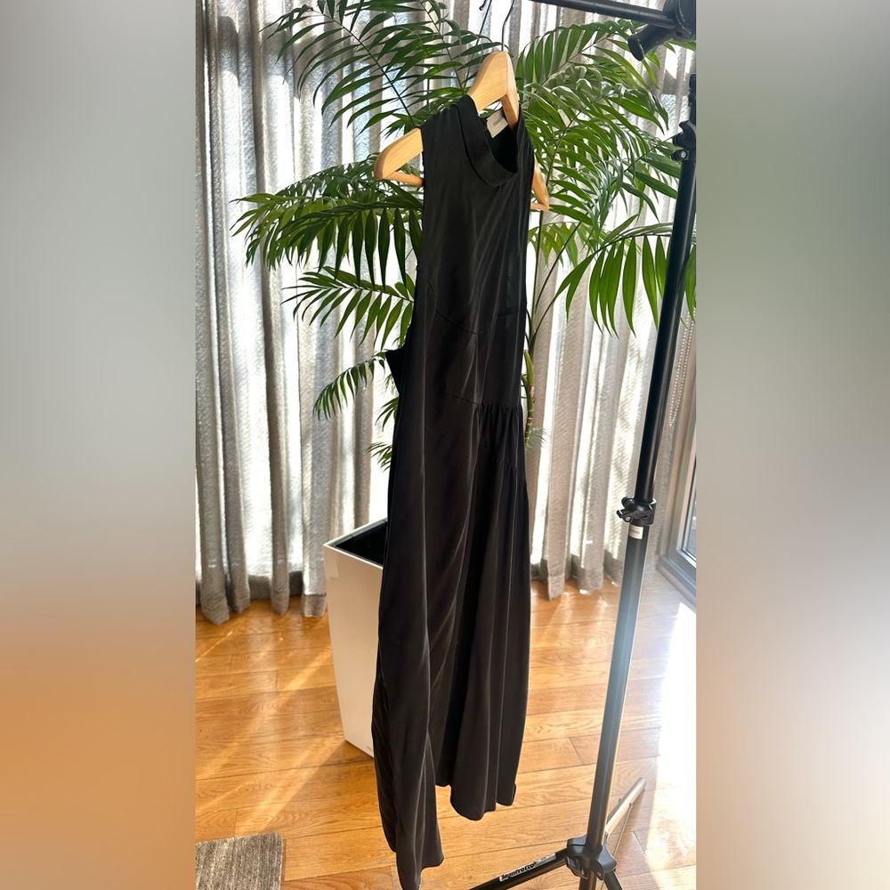 Correll Correll black Assymetric dress made of soft Tencel fabric